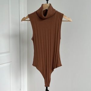 American eagle ribbed cotton brown turtleneck sleeveless bodysuit size s